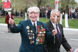 Памятной медалью от правительства КНР наградили ветерана ВОВ из Костаная